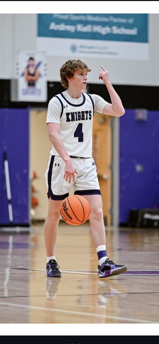 Countdown to opening night at the Castle! 4️⃣ days!  #TCC