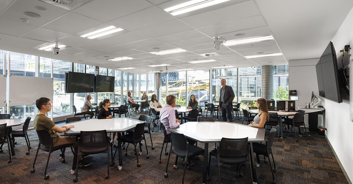 AtdecMounts's tweet image. Showcasing different types of wall mounts used in higher education. Atdec offers wall mounts for (very) large format displays, tilting function, and with security features. 
atdec.com.au/wall-mounts/ 

#UniversityAV #TAFE #AVTechnology