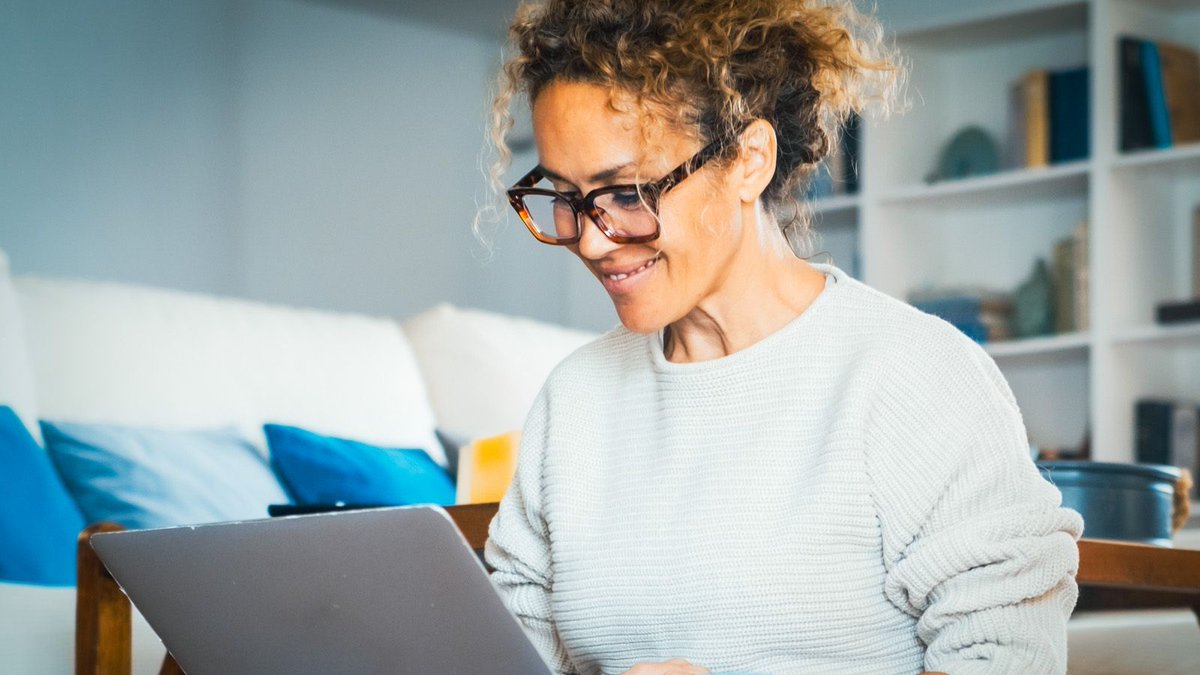 TaoutTV's tweet image. What happens when we stop trying to win the moment and start trying to understand it. Listening, really listening, doesn’t just change the tone of a conversation; it changes the chemistry of it. open.substack.com/pub/taouttv/p/…  #listening #civildigitaldiscourse #onlinedebate