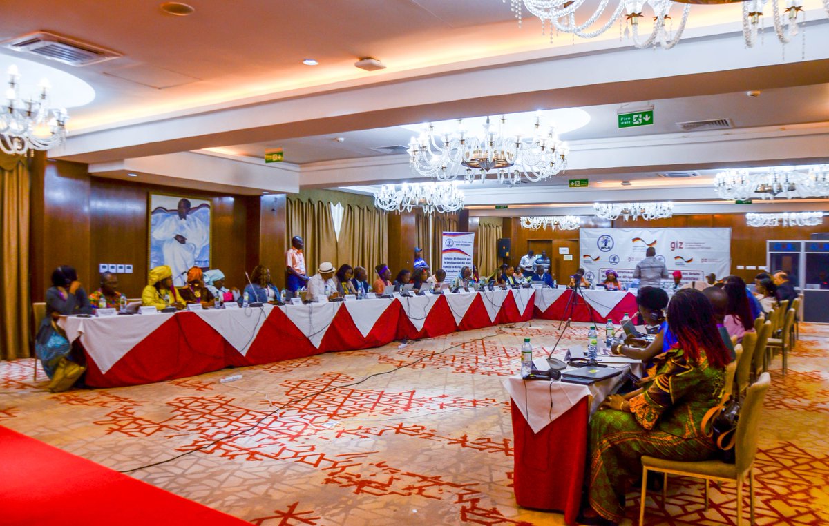 RfldOrg's tweet image. RFLD’s  W/HRDs Regional Consultation in Dakar Brings Together Over 40 Leaders  to Strengthen Protection for Africa’s Human Rights Champions – DAY 1 :  In an unprecedented gathering  that signals a turning point for h uman rights protection across  Africa, the Women Leaders…