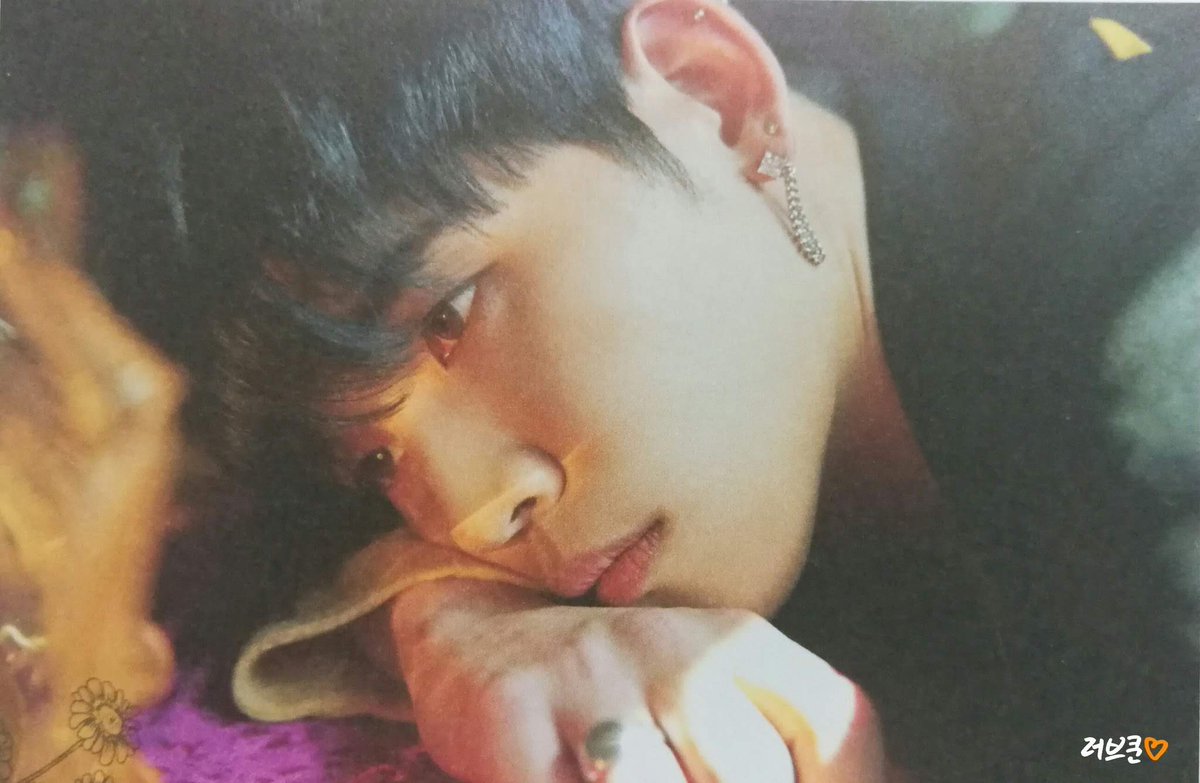 arli10uwu's tweet image. Happy bday to father! May he have a great life with his pretty wife and a full bank account!
#HAPPYKUHNDAY
#Kuhn #쿤 #nosooil #노수일
 #UP10TION #업텐션