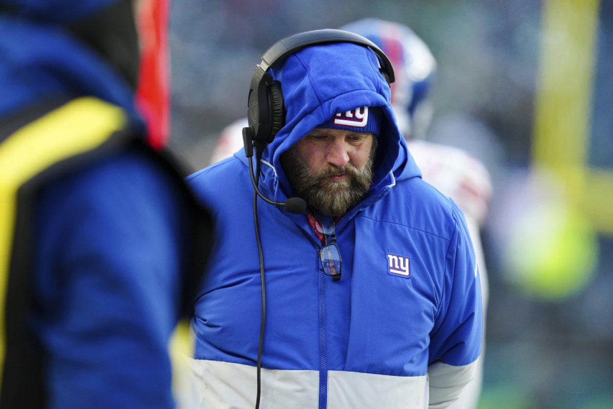 Giants : Brian Daboll prend la porte -  touchdownactu.com/345016/giants-…