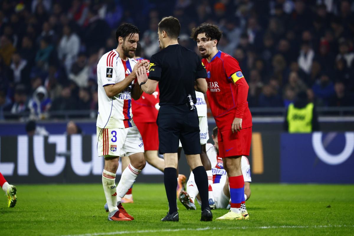 OL__Plus's tweet image. La Direction de l&apos;#arbitrage n&apos;a constaté aucune erreur manifeste lors d&apos;#OL - #PSG
#OLPSG
(L&apos;Équipe 💶 : olplus.fr/HyguV)