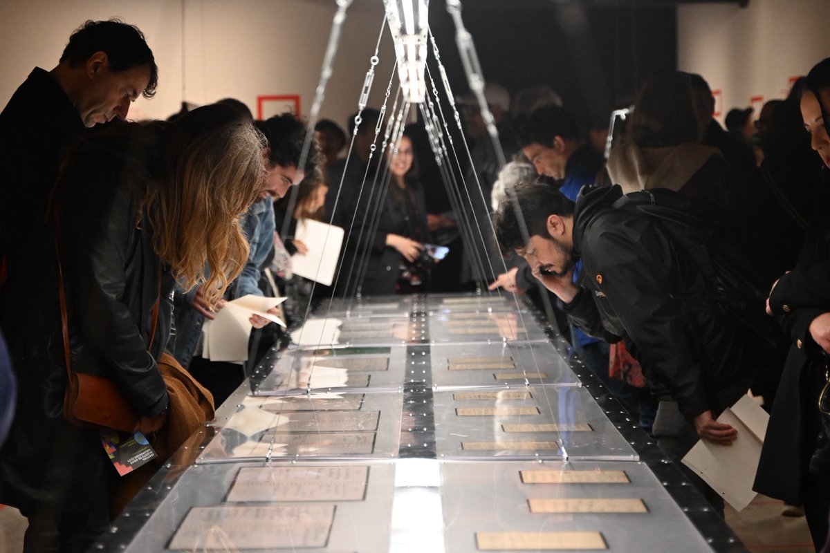 udp_cl's tweet photo. 📸Revisa las fotos de la exposición de "Nicanor Parra, porque escribo estoy así", muestra que reúne materiales inéditos del archivo del poeta que custodia la UDP.

📍Festival Puerto de Ideas en el Museo Baburizza de Valparaíso. 

ℹ️Visita la muestra hasta el 28 de diciembre.
#UDP https://t.co/vrwY7L3plR
