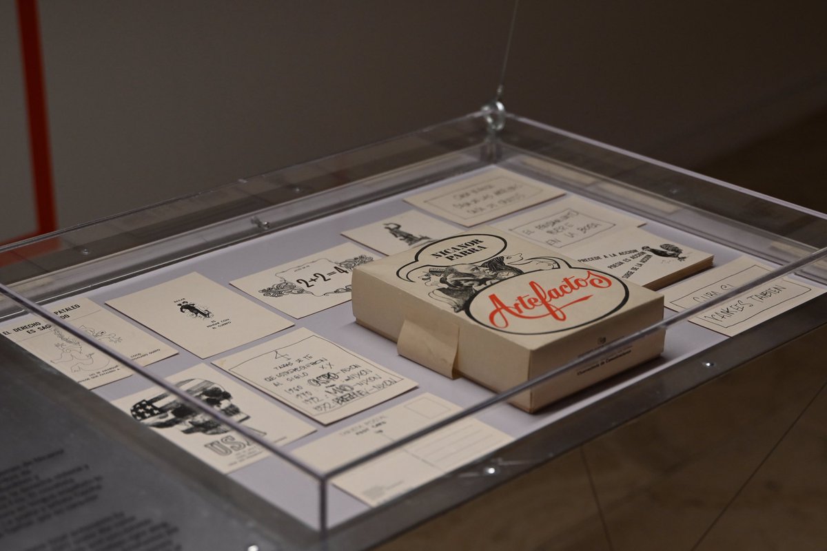 📸Revisa las fotos de la exposición de "Nicanor Parra, porque escribo estoy así", muestra que reúne materiales inéditos del archivo del poeta que custodia la UDP.

📍Festival Puerto de Ideas en el Museo Baburizza de Valparaíso. 

ℹ️Visita la muestra hasta el 28 de diciembre.
#UDP