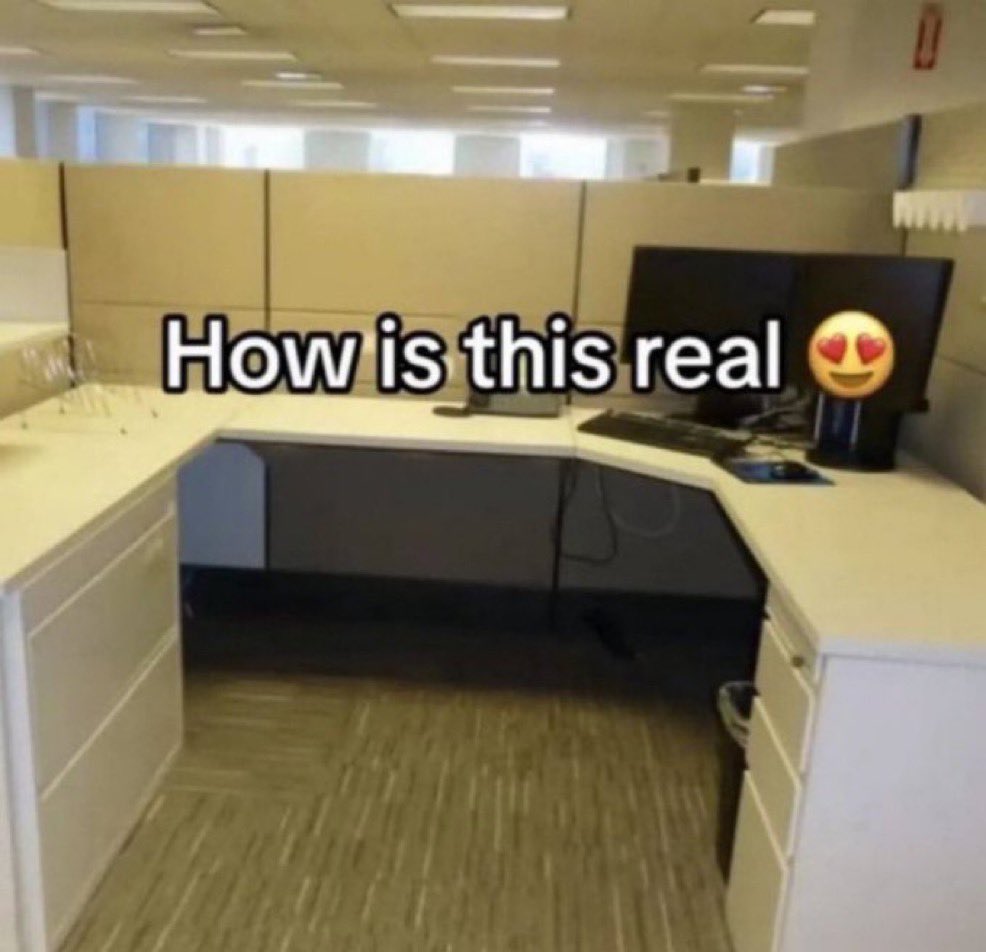 adrihelff's tweet image. adoro qdo to no excel e do nada ele me chama de -DIV/0 !! like yes girl you're killing this analise 👏🏻👏🏻