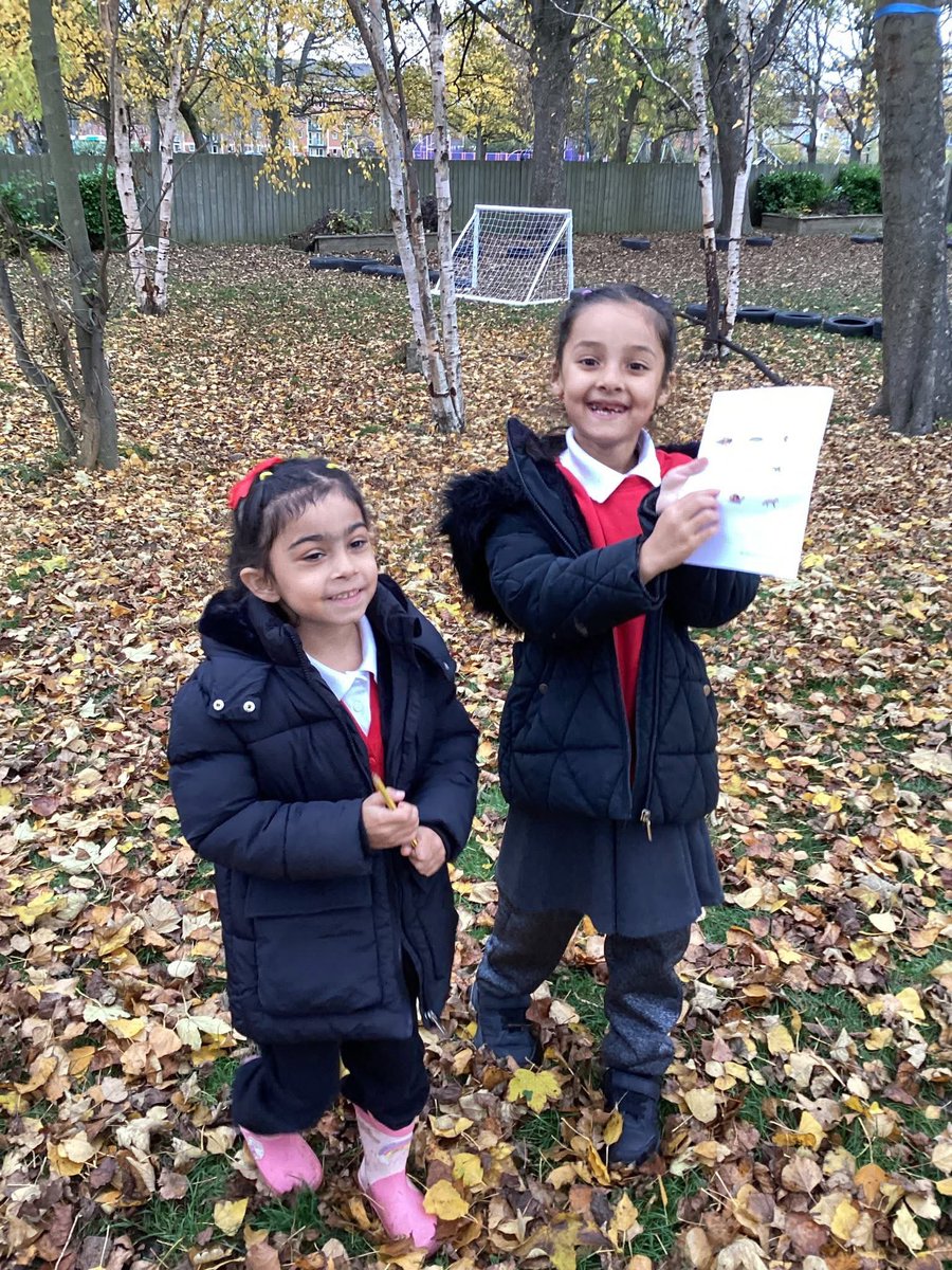 AyresomePrimary's tweet image. Year One Hub 2 enjoyed looking for signs of animals on our Science walk today 🦔
@AdAstraTrust 
#natureforwellbeing
#STEM