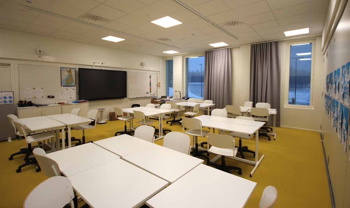 Viikon #Espoo'lainen koulu: Kilo📚 🏫. Uusi koulurakennus on näyttävä ja laajene vähän joka suuntaan. Tämän edeltäjässä siivosin nuorena mielenä 1990-luvulla, eli miltei entinen työpaikkani. 

#Espoo #Kilo <a href="/EspooEsbo/">Espoon kaupunki</a> <a href="/tilapalvelut/">Espoon Tilapalvelut</a>

hagerlund.net/fi/espoon-koul…