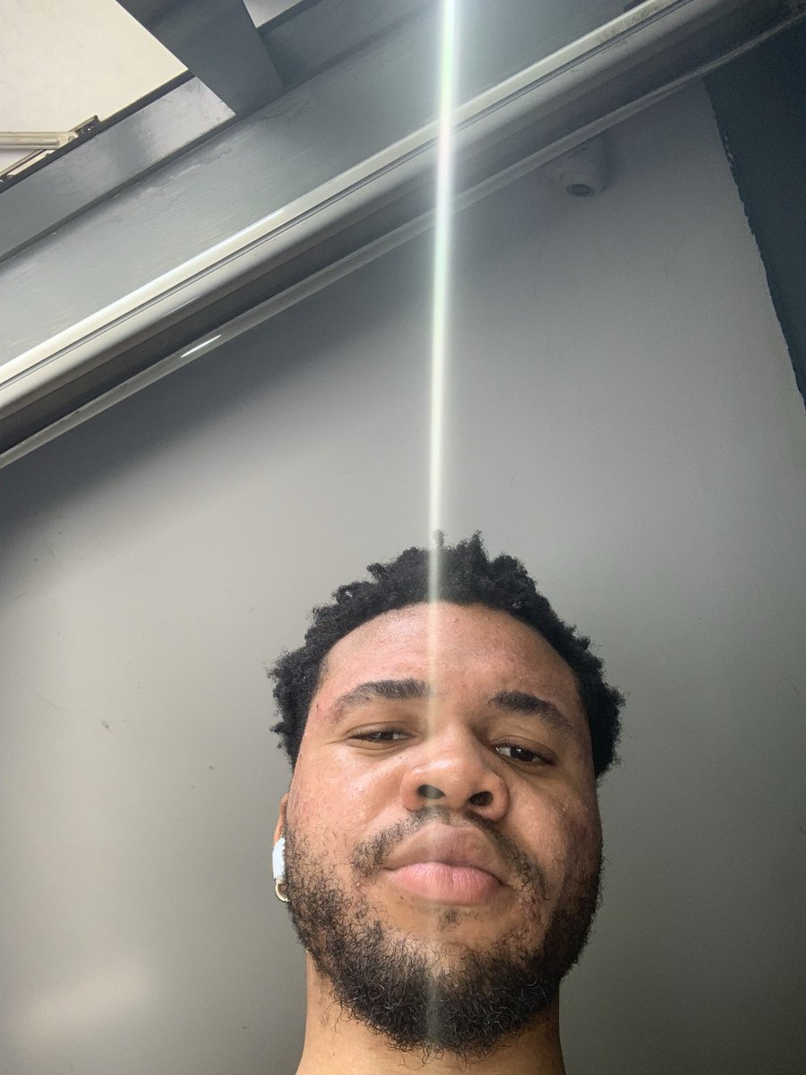 iceeswago tweet media