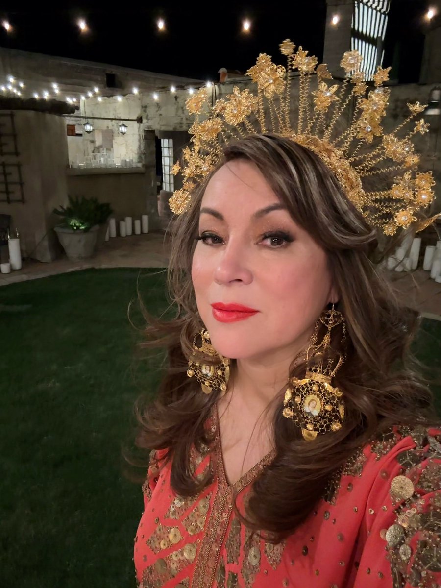 JenniferTilly's tweet photo. Who’s ready for Bravocon?  I know I am!  🥳🎊🎉   #rhobh https://t.co/0t46nuE9lU