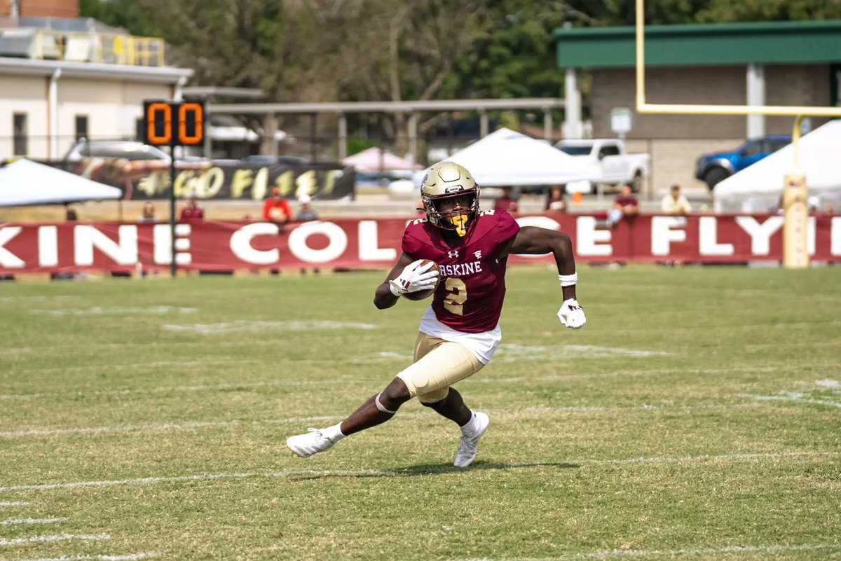 After a great conversation with <a href="/coachLos_5/">Carlos “Coach Los” Smith</a> I am BLESSED to have earned a OFFICIAL offer from Erskine College. #whereshome. #GodsPlan <a href="/Dr_NickGarrett/">Dr. Nick Garrett</a> <a href="/TigersAndrew/">Andrew College Fighting Tigers Football</a> <a href="/Dcanes40Lucas/">Derrick Lucas</a> <a href="/RealusGeorgeJr/">TrenchMobGuru🧙🏿‍♂️</a>