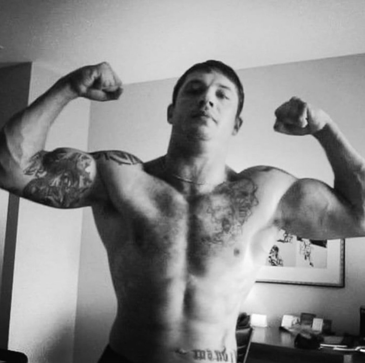 eddie brock (@tomhardyeddie) on Twitter photo 