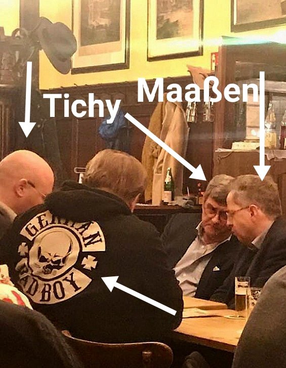 Noch Fragen ??
#Tichy #Buchmesse
#Verfassungsfeinde