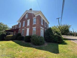KeyPartnersReal's tweet image. New Listing Price: $249,900
2144 OLD BERWICK RD, Bloomsburg, PA 17815 is a fantastic property with 3 bedrooms and 2.0 bathrooms.
See more here: keypartnersrealty.com/d8rdwssx