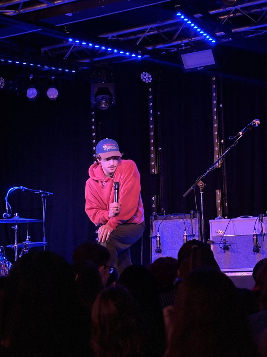 danielle tweet media