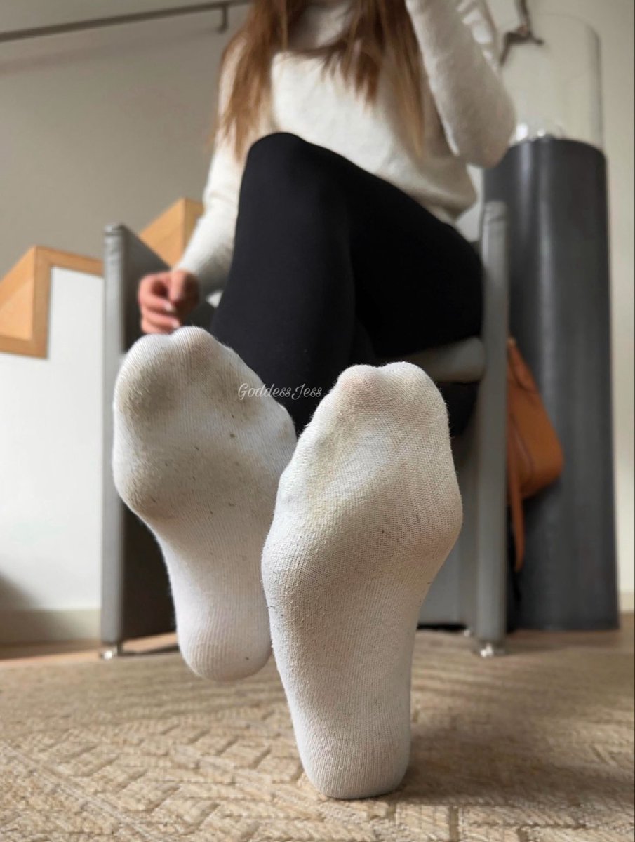 Selbst im Winter wird für meine Sockensuchtis produziert…🤭✨