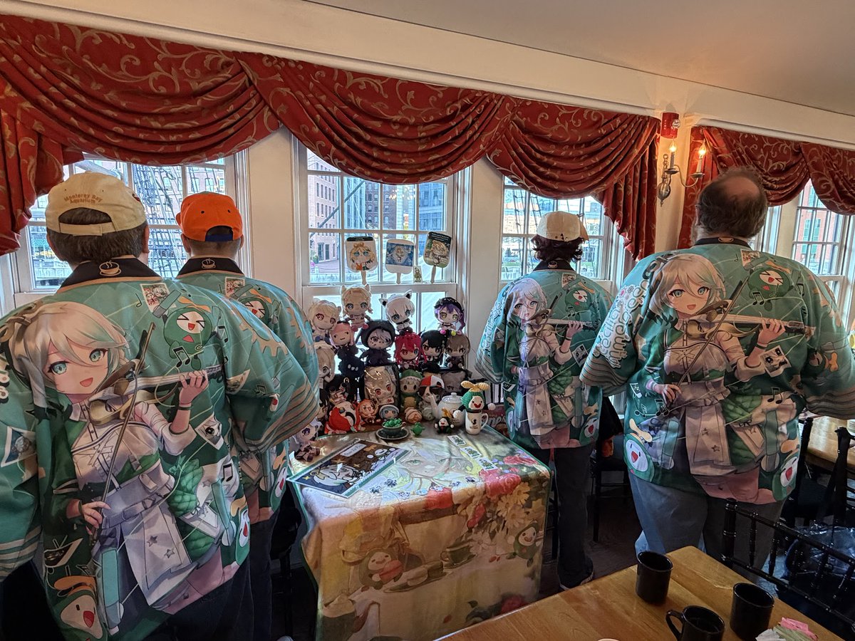 iciclearms's tweet photo. Met up with some Otomos and Holofans at Boston Harbor to totally drink tea!

Happy Birthday Cecilia Immergreen! https://t.co/yH6fmPlMpt