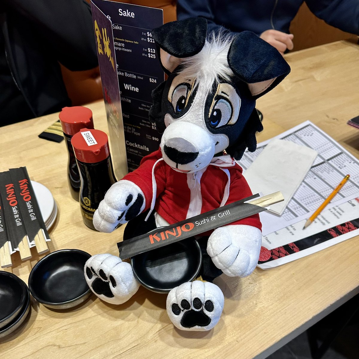 Lunchtime!
#softcandytoys #furry