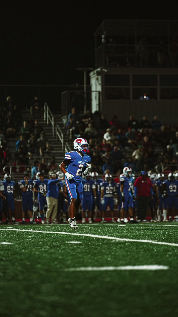 Junior year in the books.
Full season stats &amp; highlights on 10 games played.
• 4 interceptions 
• 7 pass break ups
• 39 TOT tackles
• 2 fumble recoveries 
• 1 punt return ( 35 yards ) 
VERSATILE ! 

hudl.com/v/2TAt8v

<a href="/_la23/">Coach L.A. Owens</a> <a href="/coachbowdenBHS/">Ben Bowden</a> <a href="/johnvarlas/">John Varlas</a> <a href="/Coach_TDMiller/">Tommy Dale Miller</a>
