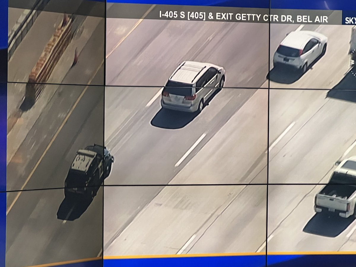#BREAKING Pursuit of minivan — now on <a href="/ABC7/">ABC7 Eyewitness News</a> LIVE: abc7.com/live