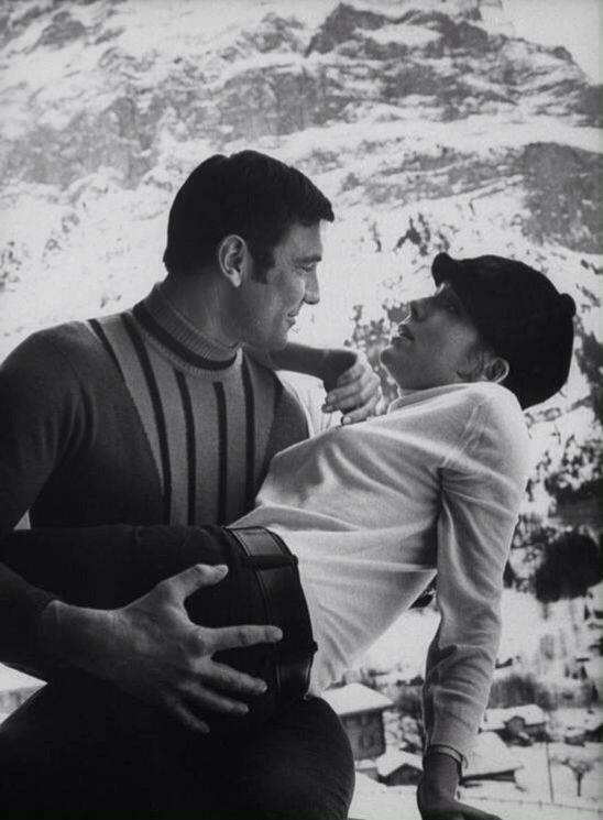 Bonne soirée Twitter ! 💫
Ze Fisch s'éloigne un peu mais garde les choses en main. Il répondra à vos messages demain. Restez connectés.
Belle nuit à vous, à toi...