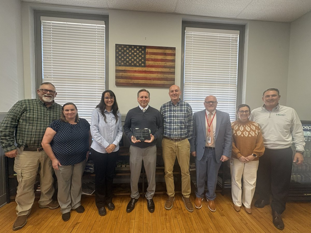 KEMIworkerscomp's tweet image. Congratulations, Corbin Independent Schools, for receiving your sixth Destiny Award for Workplace Safety! Kudos to your District Safety Team and everyone’s intentional approach to creating a safe learning and working environment. #worksafe #safetyfirst #CorbinIndependentSchools