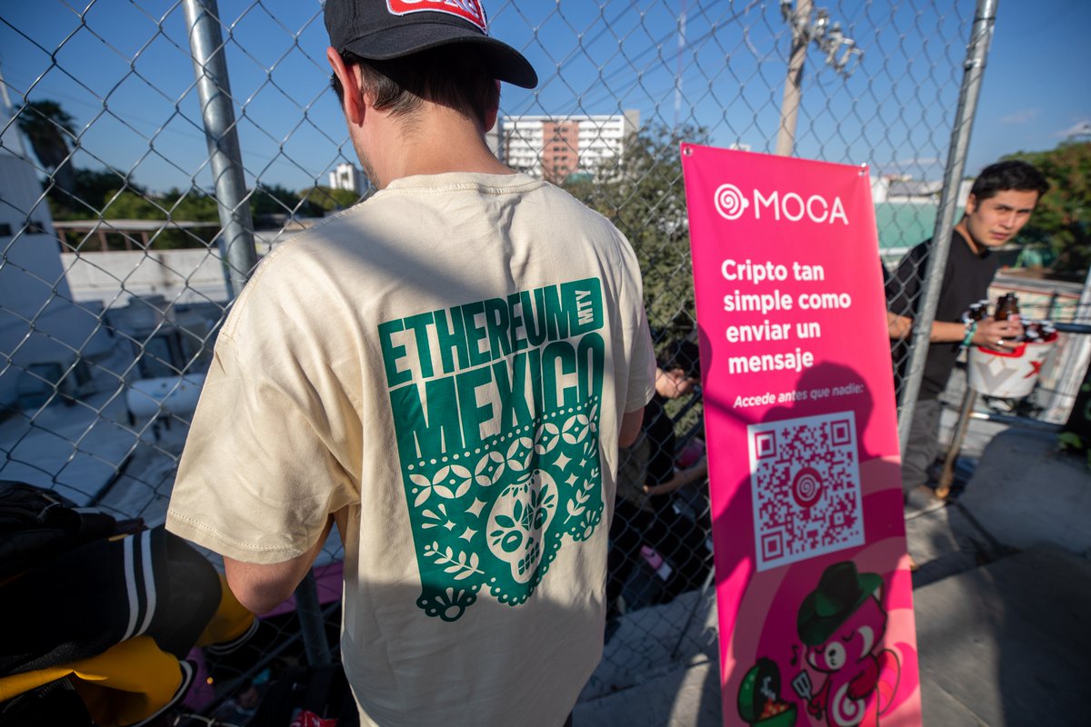 ethereum_mexico's tweet image. ¡Así cerramos #ETHMexico2025🇲🇽 al puro estilo regio! 🤠🥩🔥

Gracias @MOCA_app y a nuestros partners @eth_mty y @mxweb3 por organizar y llevar con éxito la fiesta oficial de cierre.

@MOCA_app hace cripto tan simple como enviar un mensaje. Una app para todo: Pagos con cripto,…