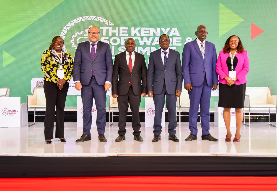 Profshaukat's tweet photo. Today was pleased to accompany H.E Dr. @MusaliaMudavadi PCS and CS for Foreign and Diaspora affairs @OfficePCS_KE during the opening of 🇰🇪 Software and AI Summit 2025 #Moiuniversity #ICT
Had an opportunity to participate in a panel discussion with other @tanuijohn @SteveIsaboke #BelioKipsang I highlighted the importance of homegrown innovation to address the challenges of the society, to strengthen the public-private partnership. Supporting and funding innovation and research ecosystem. Embracing the #AI for effective and efficient services and product. We are on the path of finalizing the AI policy which will also address the ethical aspects of AI. @nacosti @nrfkenya @KENIAupdates @ScienceRI_Kenya