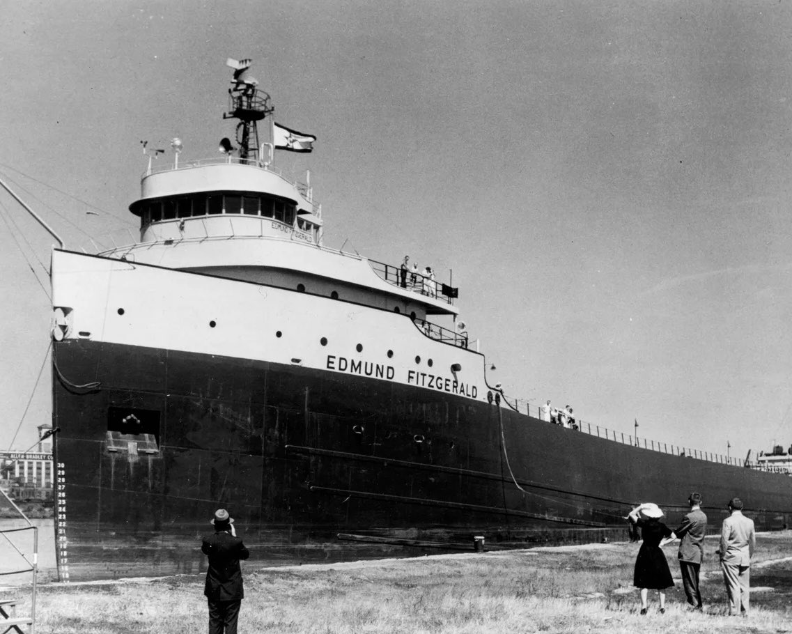 HomeFreeGuys's tweet image. 🌊 November 10, 1975: The SS Edmund Fitzgerald was lost to the depths of Lake Superior, taking all 29 crew members with her.

Nearly fifty years later, her story still echoes across the Great Lakes, acting as a reminder of the strength and sacrifice of those who make their living…