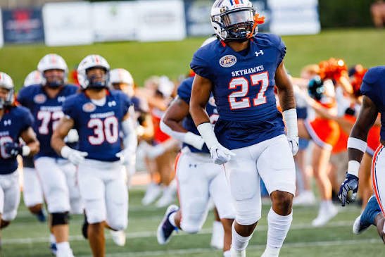 #AGTG Blessed to receive my 17th offer from <a href="/utmartin/">UT Martin</a> <a href="/cj_marketingAgt/">CJ Johnson</a> <a href="/carterhankins11/">Carter Hankins</a> <a href="/Youngbullz22/">#YoungBullz Training & Recruitment</a> <a href="/JuCoFootballACE/">JuCo Football Forer</a> <a href="/MSJUCOREPORT/">MS JUCO FOOTBALL™️</a> <a href="/JUCOFFrenzy/">JUCO Football Frenzy</a> <a href="/JucoRecruiting/">JucoRecruiting.com</a>