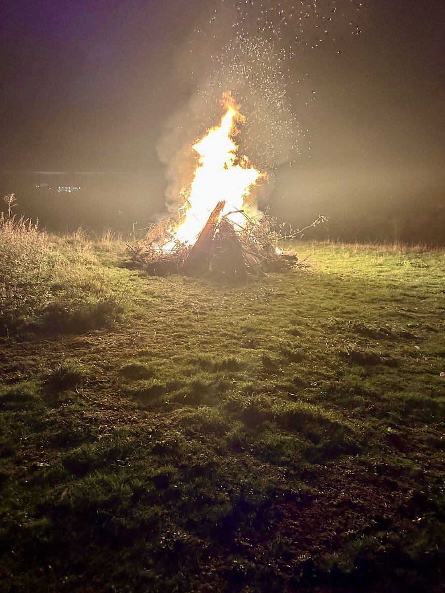 Thinking back to Friday at Gorsefield 🔥 

Our gardener Chris 🌿 and I spent the afternoon building the annual bonfire!

Lovely evening with staff &amp; friends — sausages, soup &amp; sparklers 🥣🌭✨

#Gorsefield #BonfireNight #CommunitySpirit #OutdoorLearning