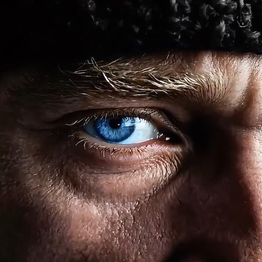 “O mavi gözlerde sadece bir liderin bakışı değil, bir milletin yeniden doğuşu vardı.
Cesaretin, aklın, inancın adıydı Atatürk.
Seni her 10 Kasım’da değil, her nefeste özlüyoruz.” 🇹🇷