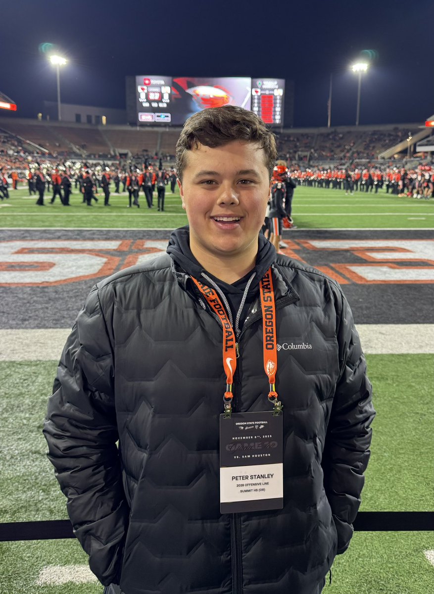peterstan2028's tweet image. Thank you @BeaverFootball for the gameday visit this weekend!
@Summitstorm_FB @BrandonHuffman @JordanJ_ @ttherzog @AndrewNemec