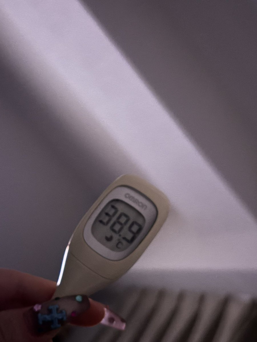 chome_tatami's tweet image. しんどい