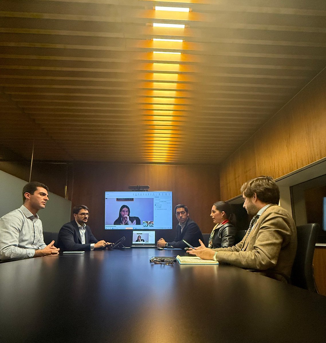 👉🏽Los jóvenes abogados de Guadaliuris celebraron un encuentro clave para el futuro de la profesión. Su participación activa fortalece la abogacía y abre nuevas vías de colaboración. 

Desde Guadaliuris destacamos estos encuentros que garantizan una abogacía dinámica y cercana.