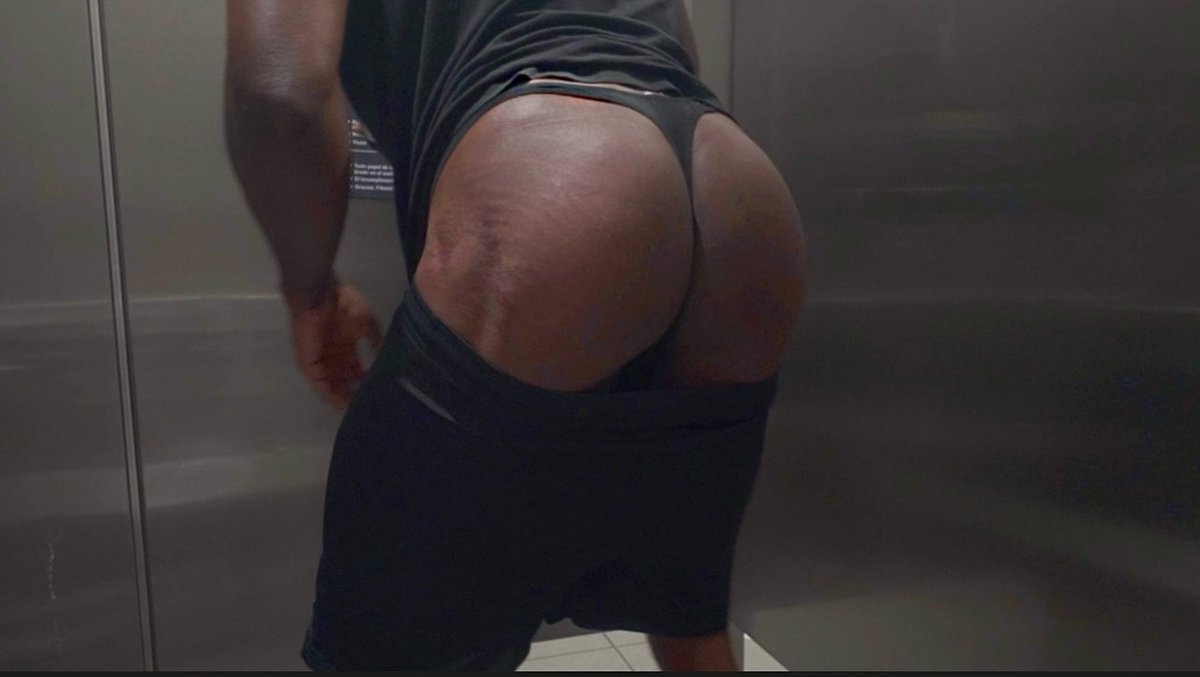 If I was your trainer, I would pull you into the stall mid workout just to make you sniff my butt and get you excited. 

Then go back to the gym floor like nothing happened. 

The only boost you’ll need to finish your final sets.⚡️