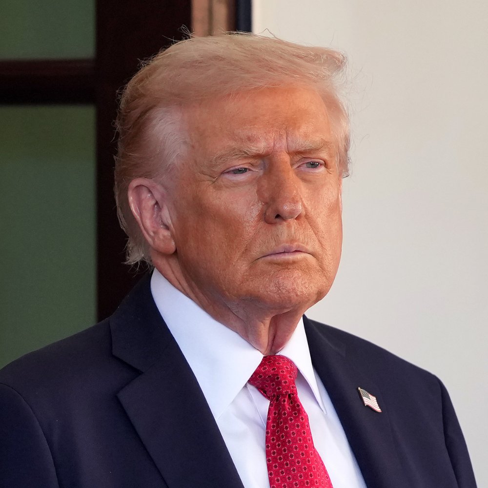 NEWSMAX's tweet image. President Donald Trump took to Truth Social on Sunday with a fiery defense of his tariff policies, warning that America faces a &quot;National Security catastrophe&quot; if the Supreme Court undercuts his authority. MORE: bit.ly/43oI4FR