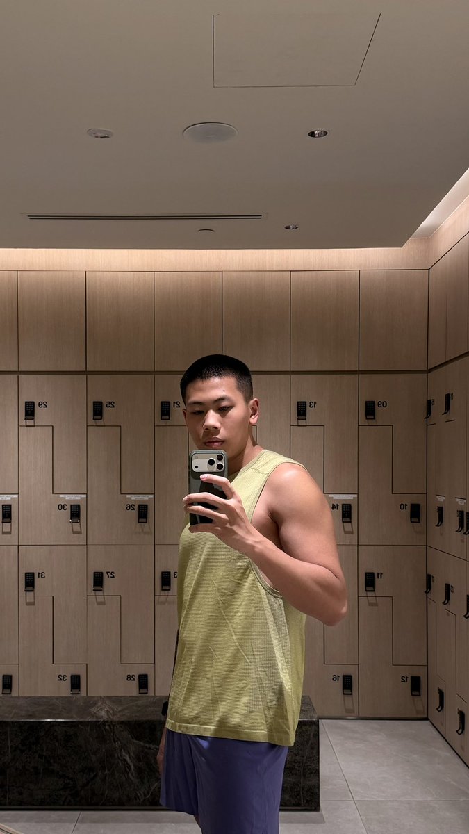 fudgehands's tweet image. Chonk