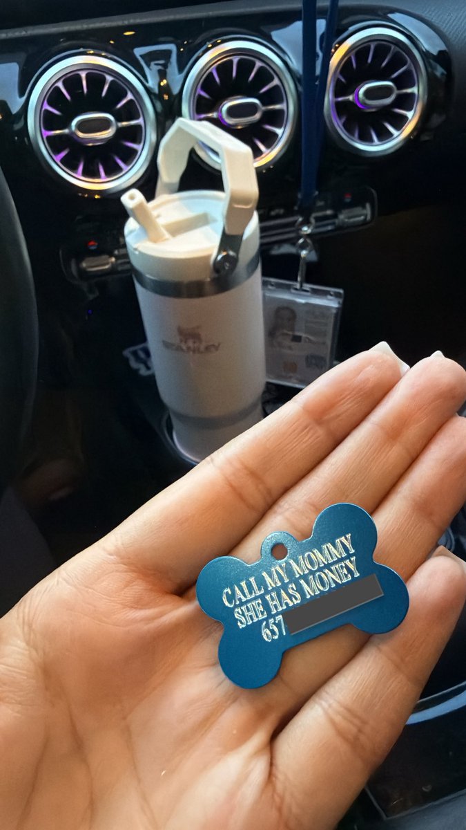 Henny’s new dog tag lol