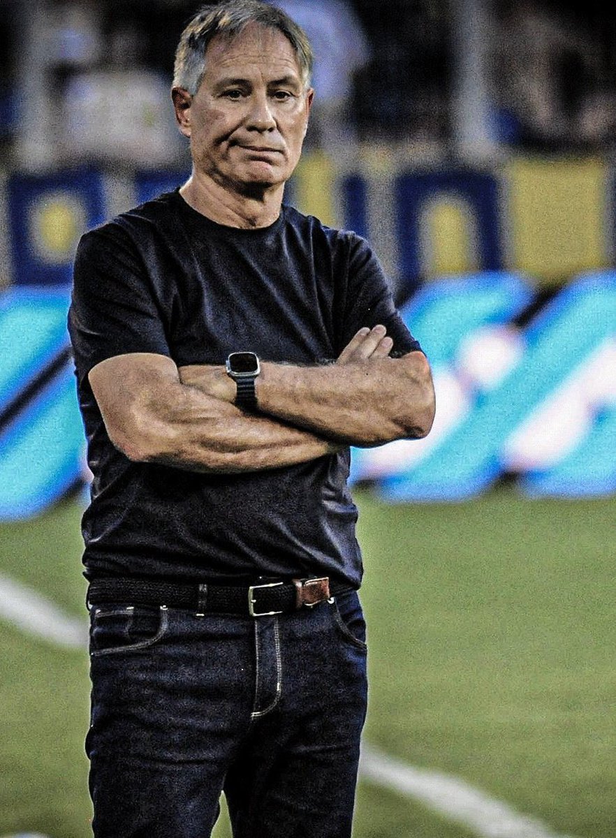 Primeros en el apertura y en el clausura.