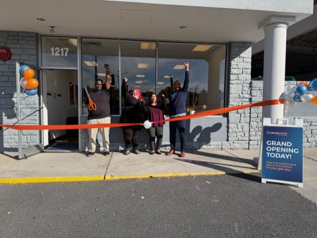 PeopleReady tweet media