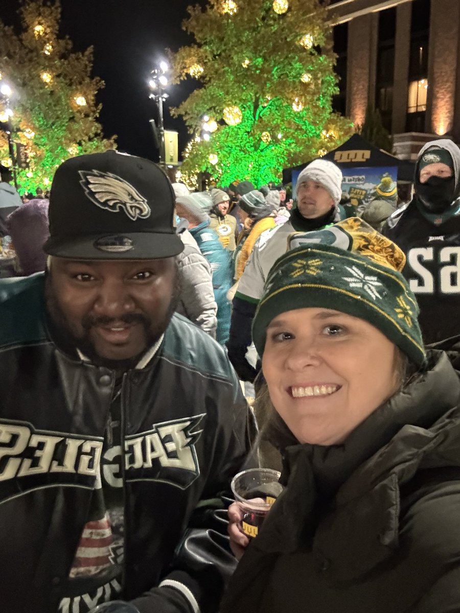 #getloudlambeau