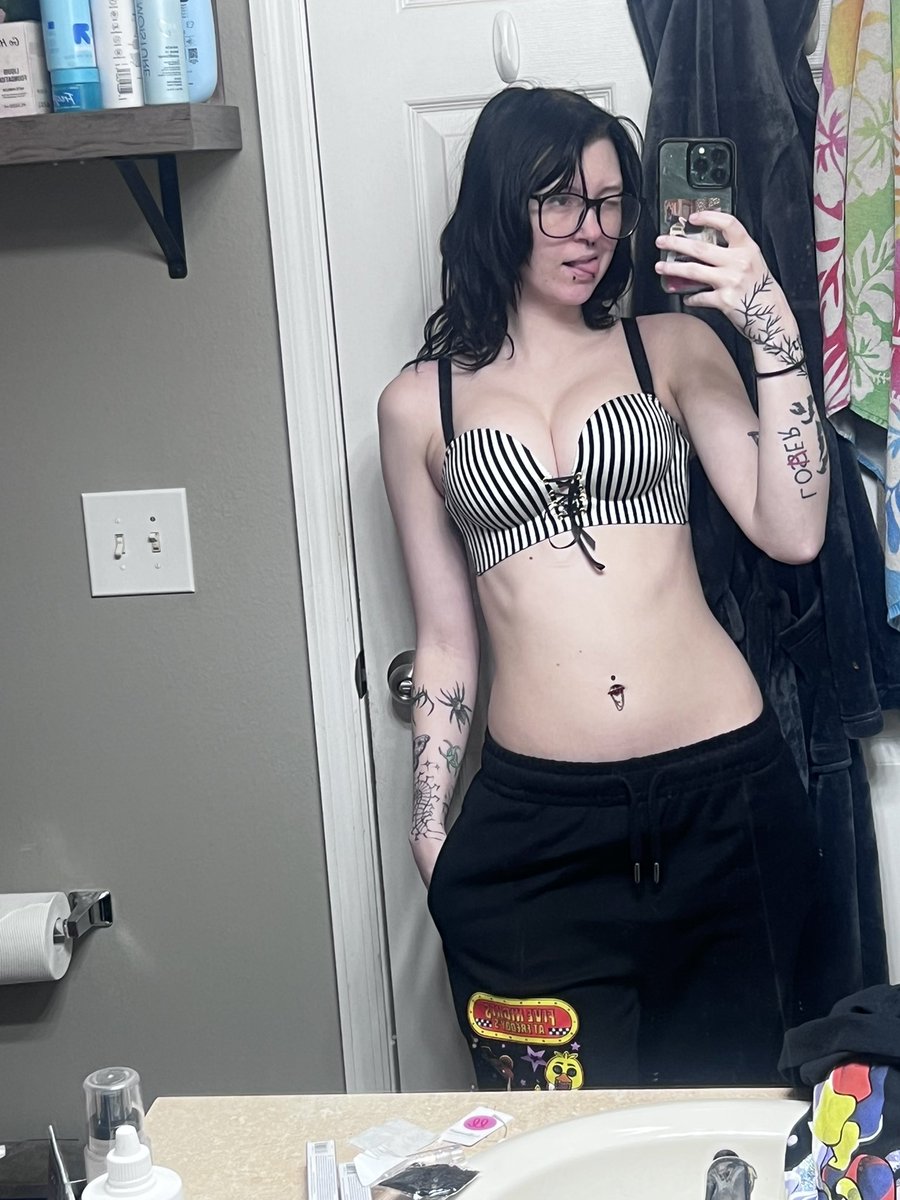 new bra and oh my god my tits???