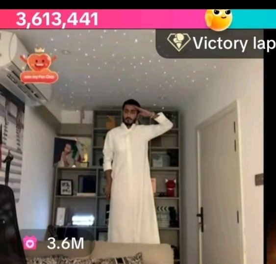 تستاهل ملاين الدنيا كلها 🩵💫

#بدر_الحسينان