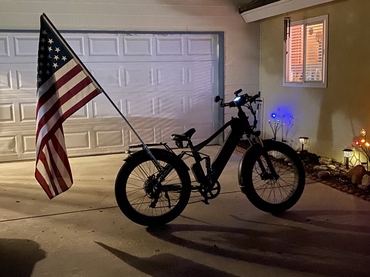 BeecoolBikes's tweet photo. ☀️Moments from Bee Riders
🍻Live the life you love &amp; love the life you live! Picture by Randall &amp; Ernie.
https://t.co/Z2aP0RKSe5
#BEECOOL #beecoolbikes #SpecialOffer #Discount #beeadventurer #beeexplorer #ebikeservice #ebikesale #ebikestore #blackfridaydeals #blackfridayshopping https://t.co/1UokEHMa8f