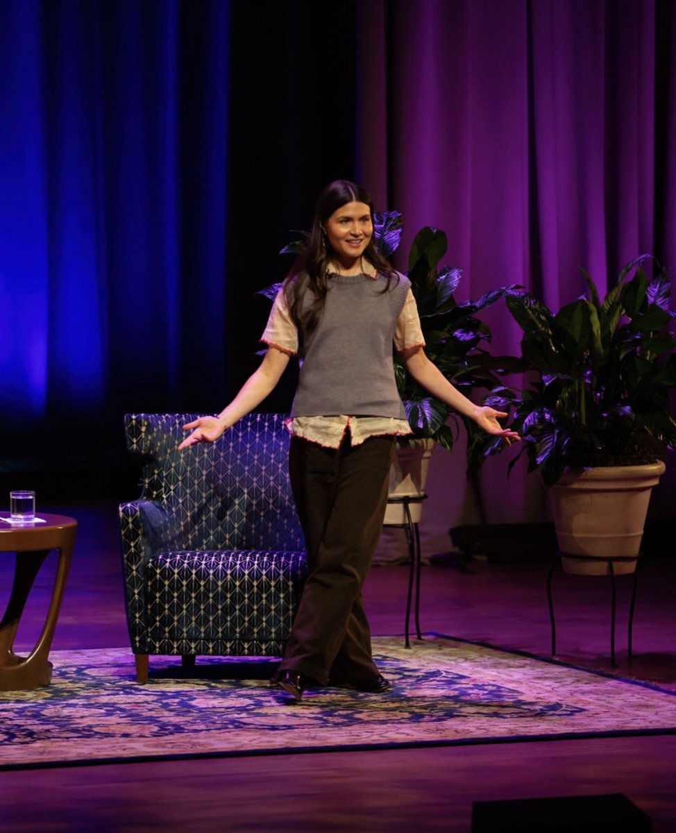 archivepippa's tweet photo. some more photos of phillipa at the university of richmond this past weekend <3

(1/2) https://t.co/lUSDcpr5PV