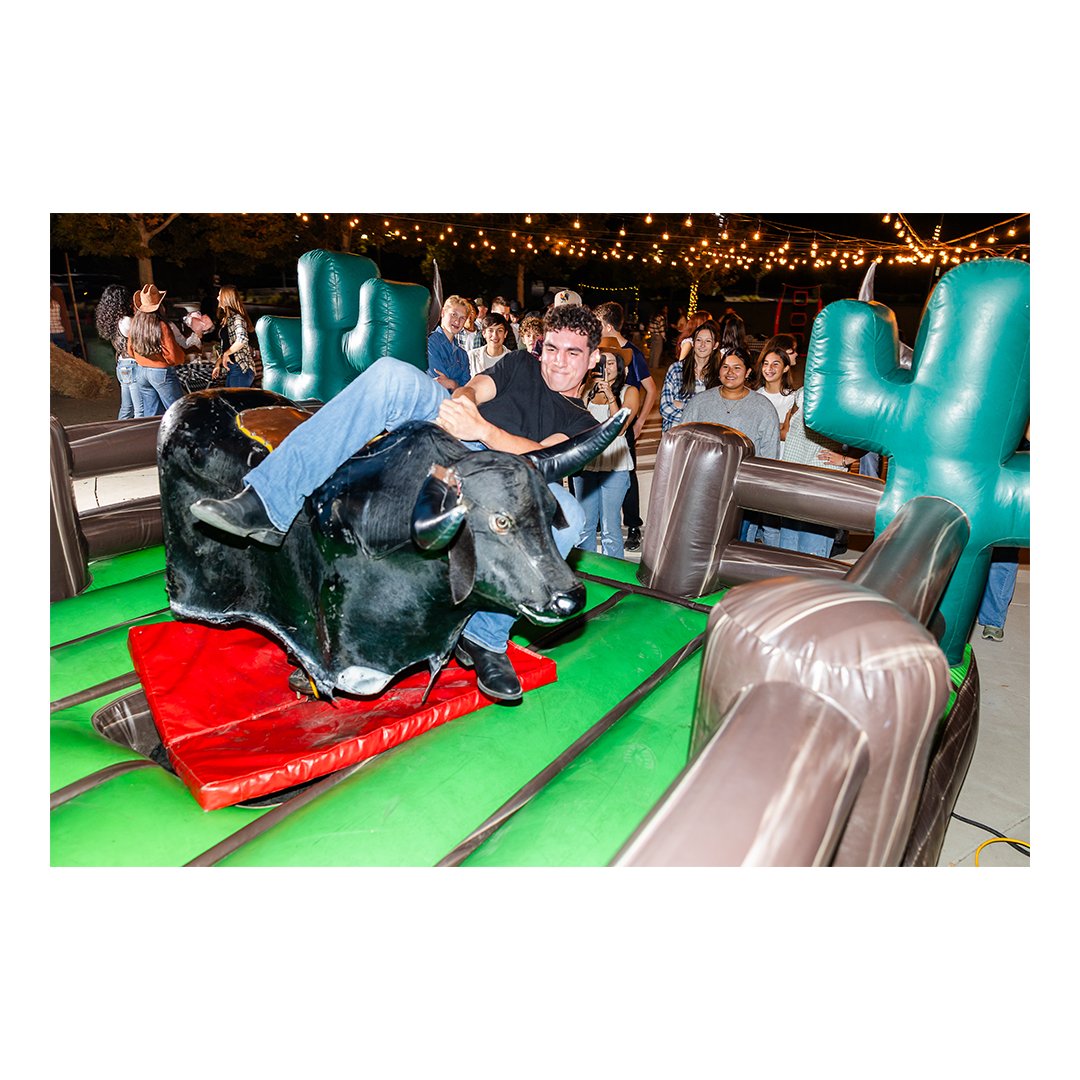 TrinityCCA's tweet image. 🤠 What a night! Our Hoedown was a blast — complete with bull riding, line dancing, food, games, and all-around fall fun! 🍂 Our Upper School students came together for such a great night of laughter, music, and community.