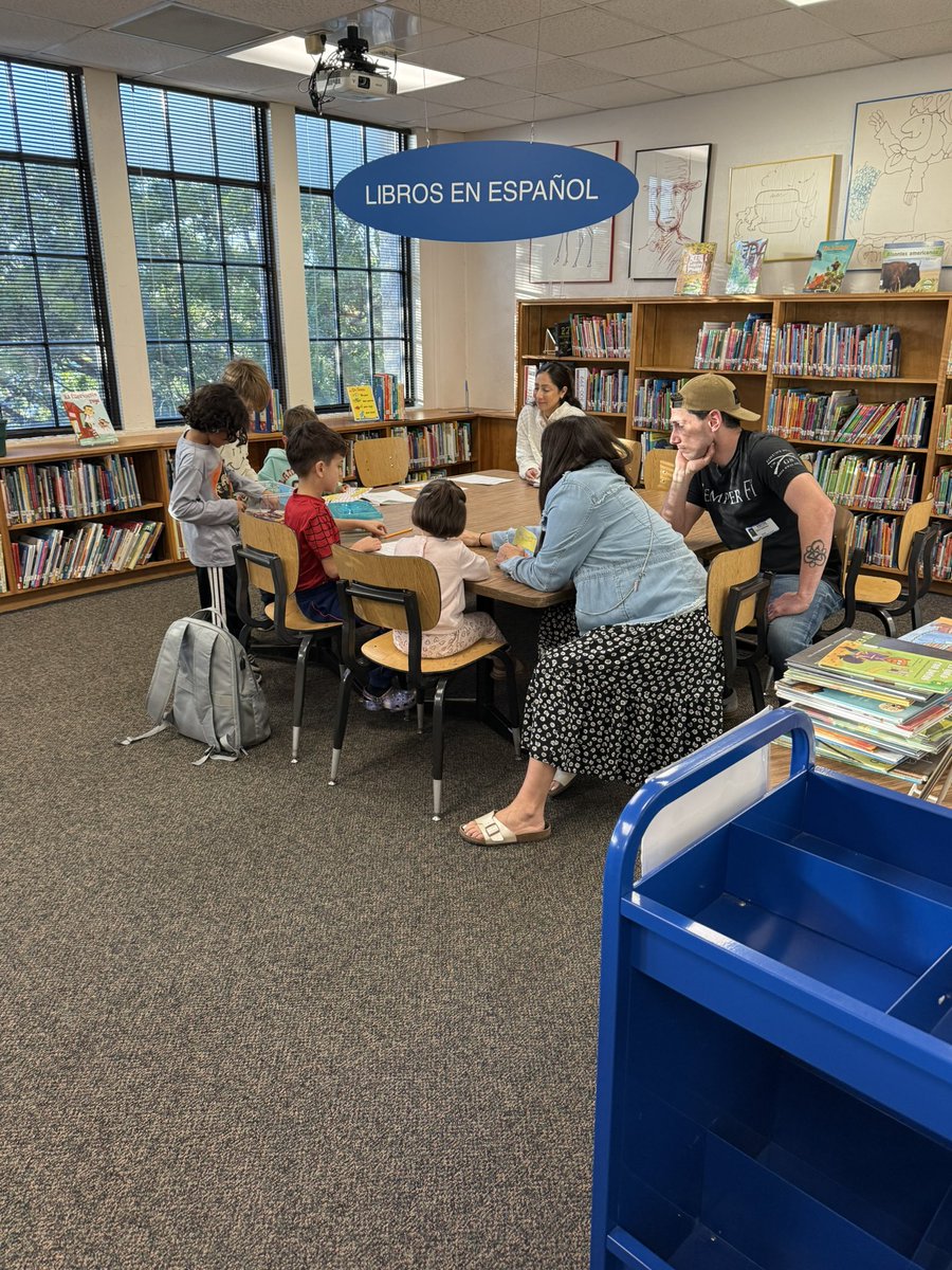 LibraryAHCES's tweet image. Library Night for 1st grade was a total success! Thank you AHmazing 5th grade Library Leaders: Marilou, Kelly, &amp;amp; Grace for tonight’s help🫶🏼💙💛! CE families,  tomorrow night is for our 2nd-5th grade students- don’t miss out on the fun🤪💛💙.