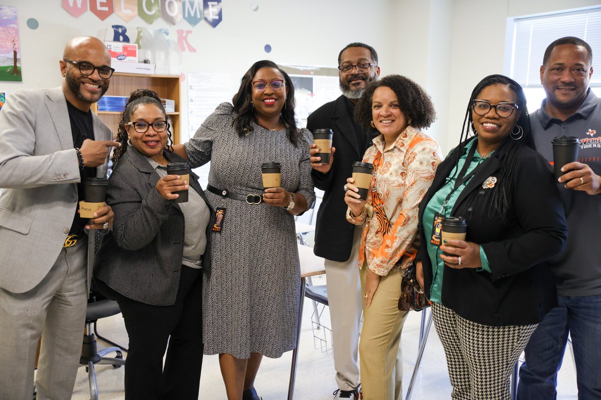 Kimberly Simpson tweet media