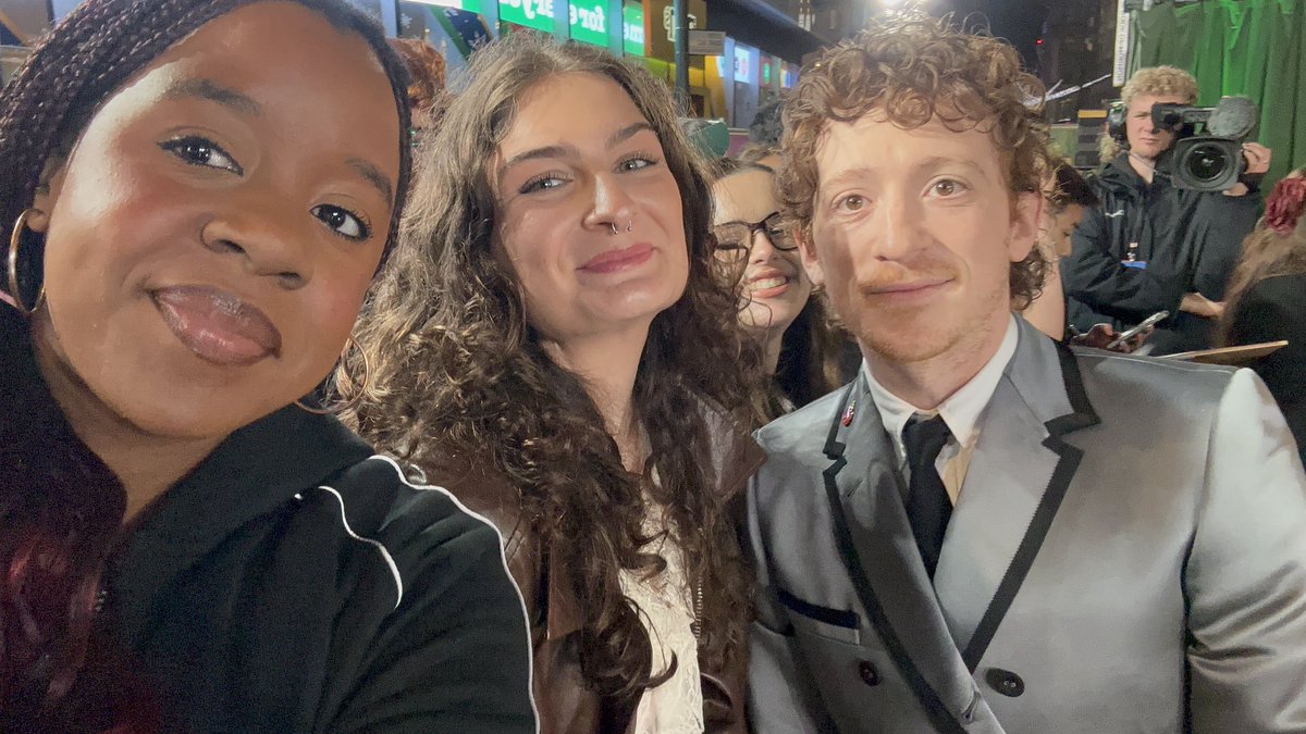 agtickets's tweet image. me and BOQ!